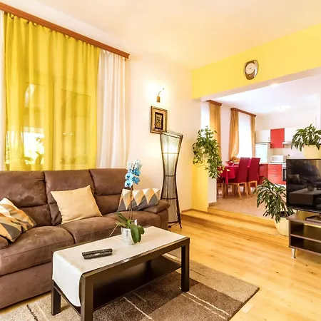 Petar-1 By Interhome Апартаменты *